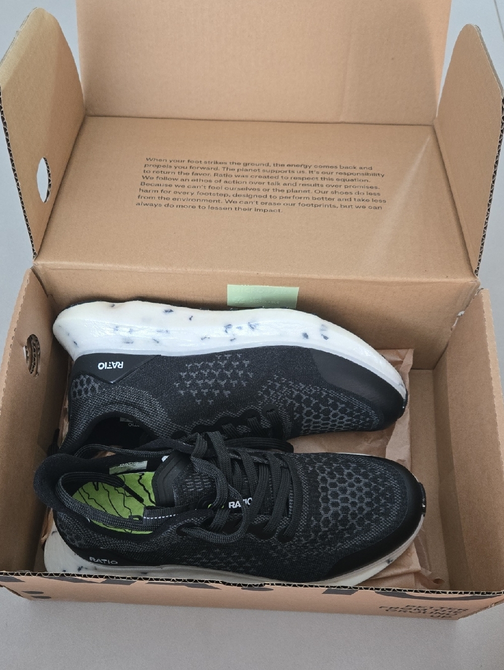 NWT! Ratio Camino:01 Black Knit Running Shoes with White Speckled Size 6.5 (WM)
